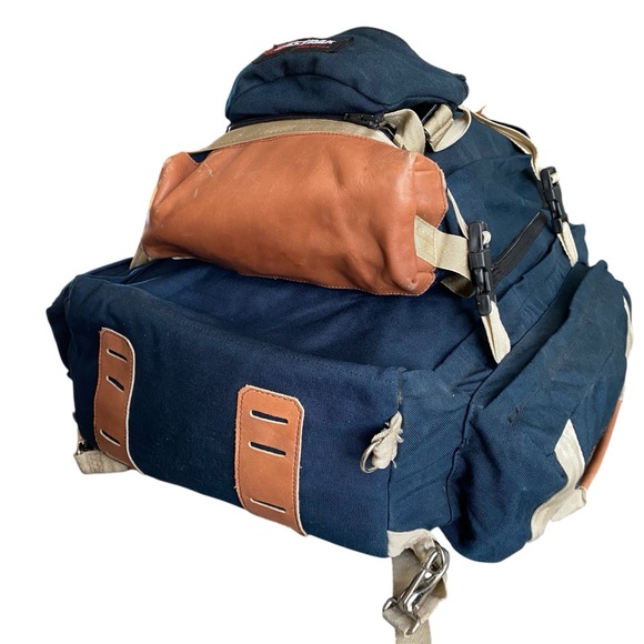 Eastpak Travel Bag Carry On Backpack Zip Off Pack 4-1 Navy Blue Leather Handles - Picture 10 of 15